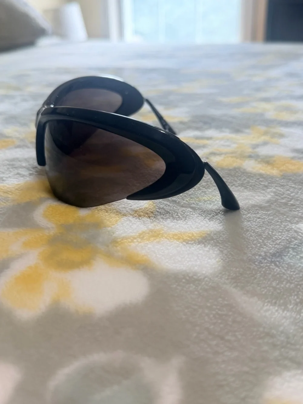 Balenciaga Men’s Black Wrap Shield Sunglasses